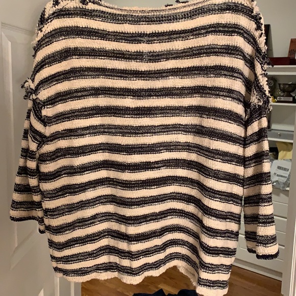 Free People sweater Size XS - Picture 3 of 3